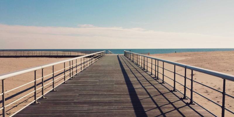 青岛学子海外求学社交指南：三步打破文化壁垒，构建全球人脉网络